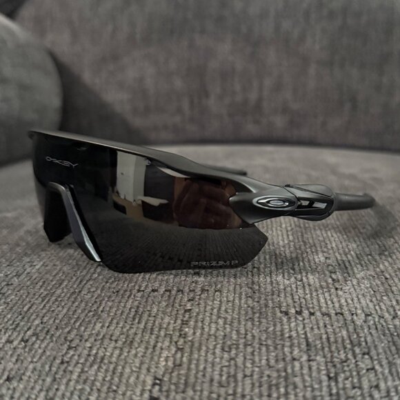 Oakley Other - OO9208 Oakley Radar EV PRIZM Polarized Black Frame